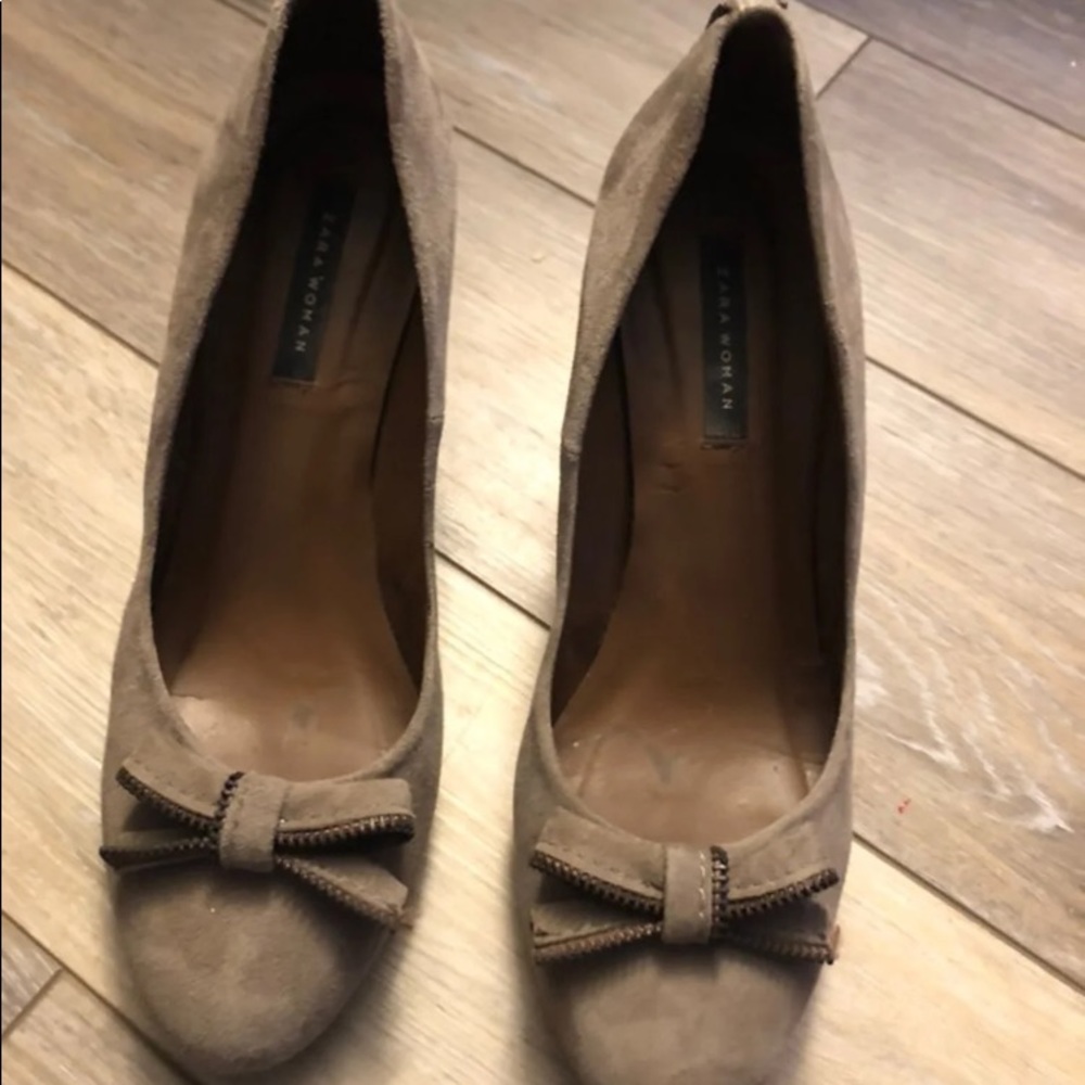 Beige microsuede heels by Zara size 9.5